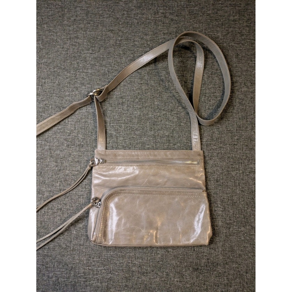 Hobo The Original Gray Silver Glazed Leather Women's Crossbody Bag Purse Lined